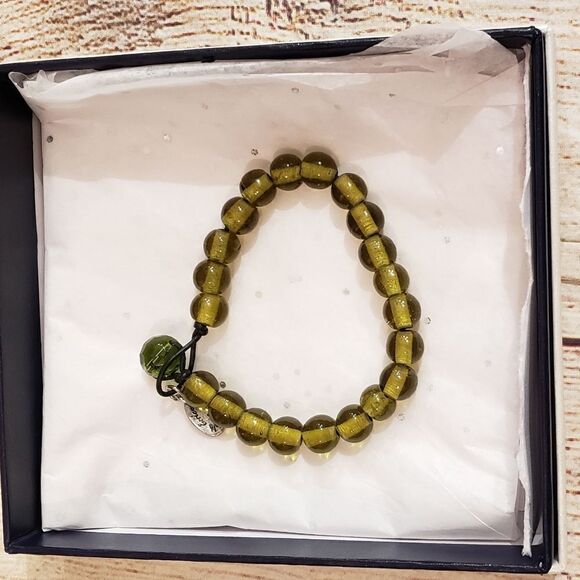 3 for $25 Elizabeth Erica Green Beaded Bracelet - Picture 1 of 6